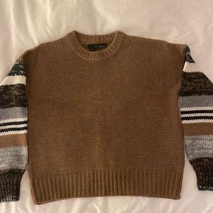 Brown striped sleeve 360sweater size xs